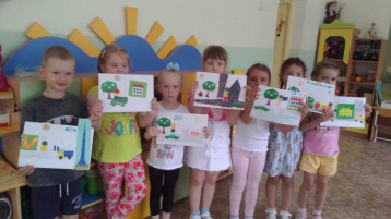 Конкурс рисунков "Наш помощник Светофорик". Конкурс рисунков "Наш помощник Светофорик".